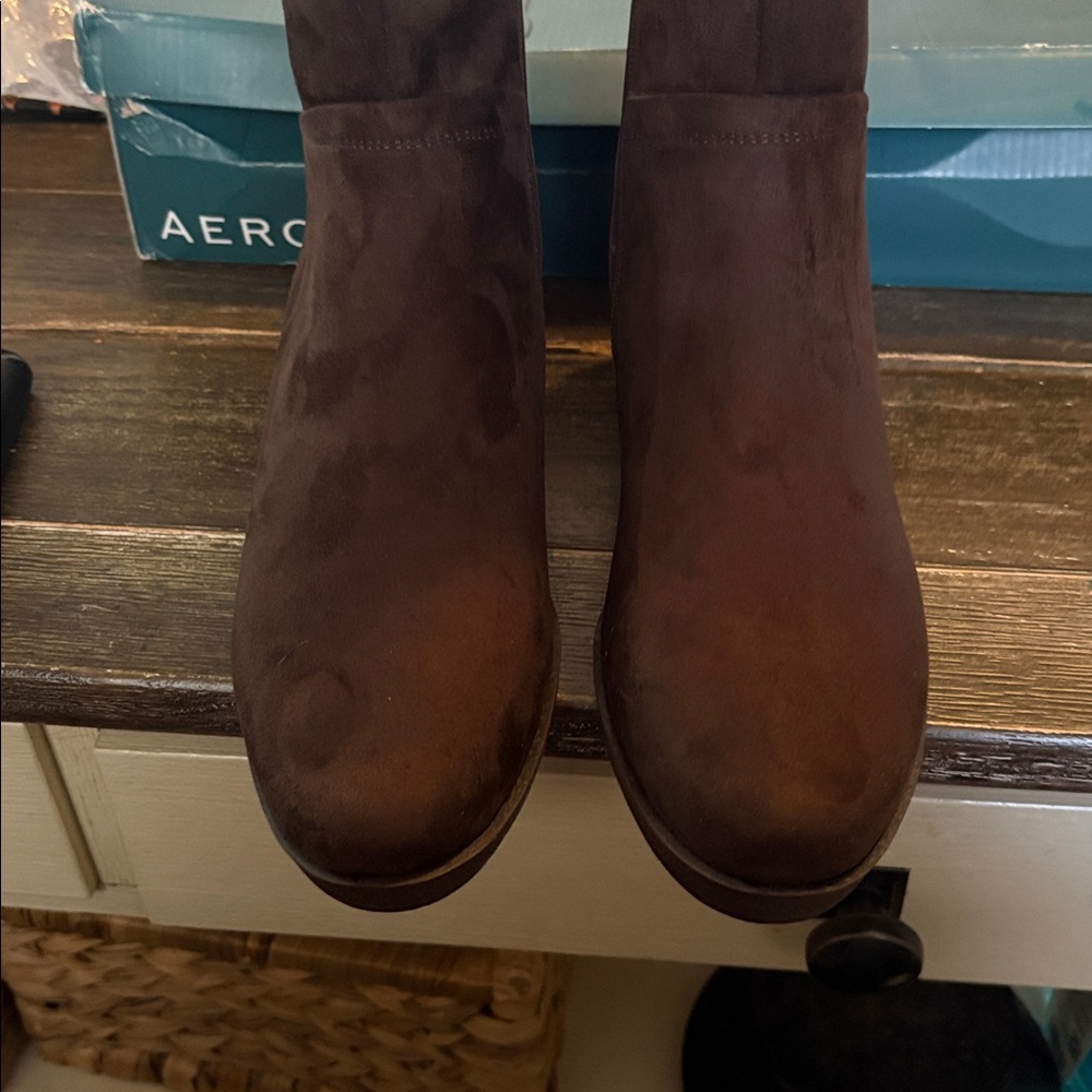 AEROSOLES Women's Dark Brown Wedge Boots - Picture 5 of 10